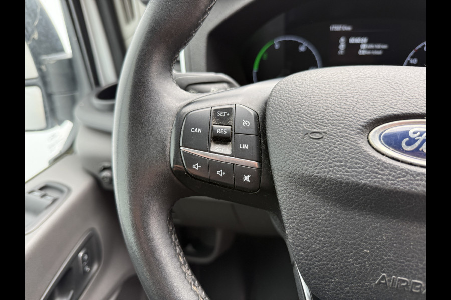 Ford E-Transit 68kWh 184PK L2H2 317km WLTP BEV Snelladen 360° Camera Stoelverwarming Cruise control Climate control Carplay Navigatie Parkeerse