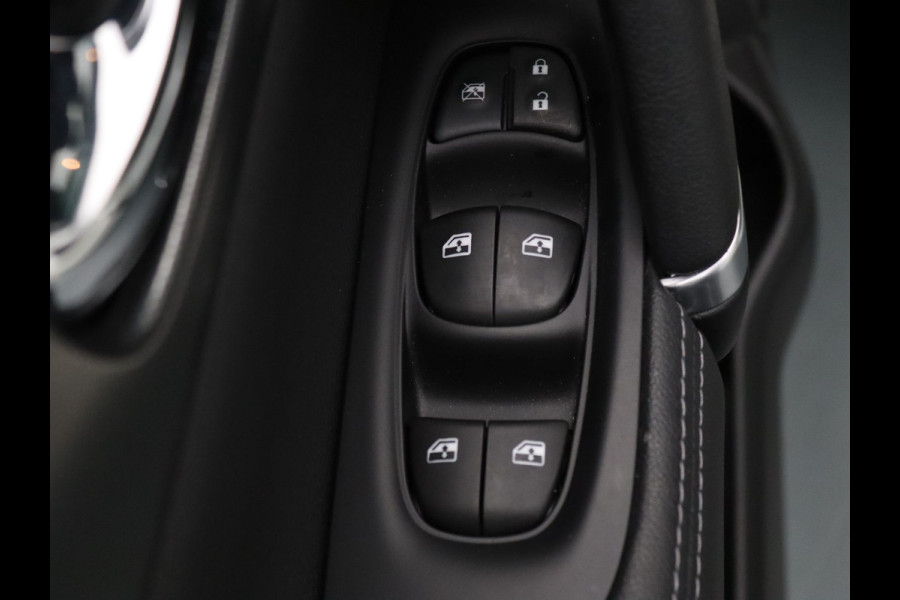 Nissan QASHQAI 158pk DIG-T Premium Edition 360° Camera | Panoramadak