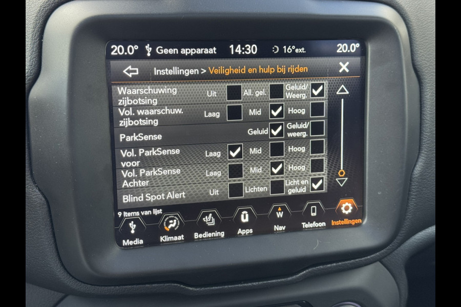 Jeep Renegade 1.3T Freedom 150 PK! | 1e Eigenaar | Pano, Navi, Stoel+Stuurverw., Camera, ACC, Climate, Trekhaak | Goed onderhouden