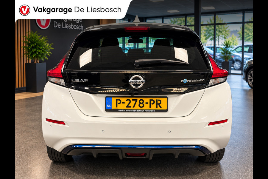 Nissan Leaf N-Connecta 40 kWh / camera / Navigatie / cruisecontrol /boeken/stoelverw