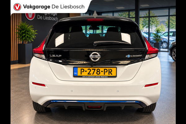 Nissan Leaf N-Connecta 40 kWh / camera / Navigatie / cruisecontrol /boeken/stoelverw