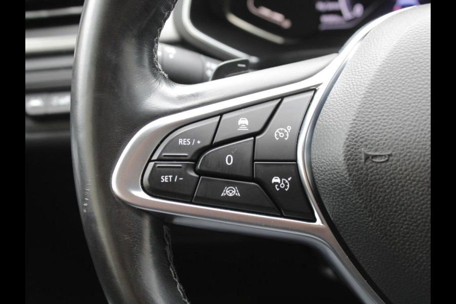 Renault Captur 1.3 TCe 130 Intens | STUURVERWARMING | TREKHAAK | ACHTERUITRIJCAMERA |