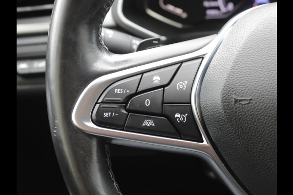 Renault Captur 1.3 TCe 130 Intens | STUURVERWARMING | TREKHAAK | ACHTERUITRIJCAMERA |