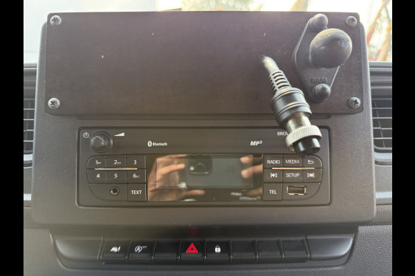 Renault Master Plancher T35 2.3 DCI 150PK Automaat Bakwagen Airco Cruise Control Camera Foodtruck Meubelbak Paardenwagen