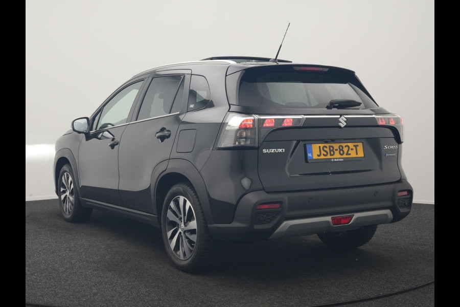 Suzuki S-Cross 1.5 AllGrip Style MHEV 115pk Dealer O.H | Panodak | Adaptive Cruise | 360 Camera | Keyless | Sportstoelen Verwarmd | Blis | Apple Carplay | DAB | Navigatie | 17"L.M |