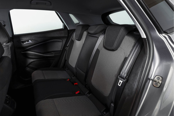 Opel Grandland 1.2 Turbo Edition | Trekhaak | Cruise | Winterpakket | PDC | Camera | Carplay/Android | ECC | DAB | LM 17" |