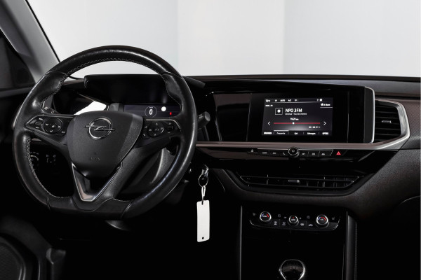 Opel Grandland 1.2 Turbo Edition | Trekhaak | Cruise | Winterpakket | PDC | Camera | Carplay/Android | ECC | DAB | LM 17" |