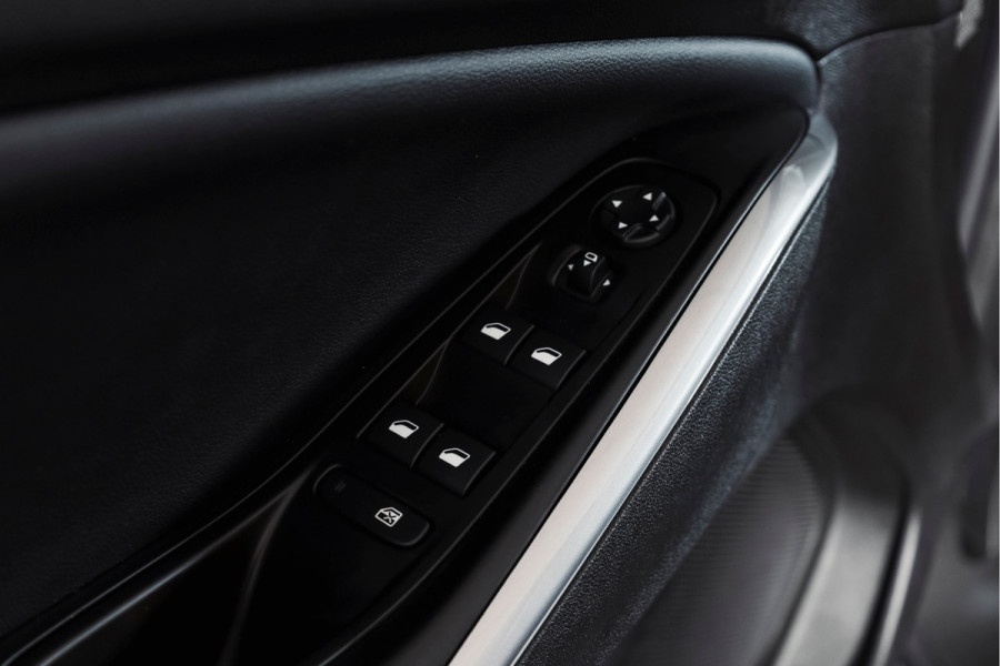Opel Grandland 1.2 Turbo Edition | Trekhaak | Cruise | Winterpakket | PDC | Camera | Carplay/Android | ECC | DAB | LM 17" |