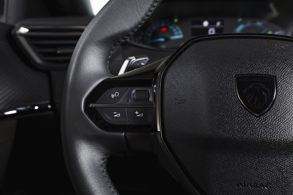 Peugeot 2008 1.2 Hybrid 136 Style | Cruise | PDC | Carplay/Android | ECC |