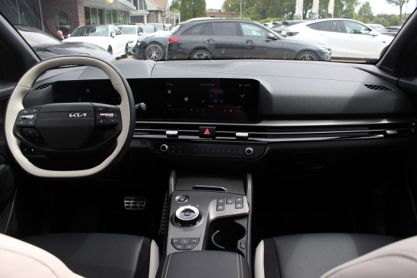 Kia Sportage 1.6 T-GDi Plug-in Hybrid GT-PlusLine / 4.621 km! / Panoramadak / 360Camera / Head-up / Leder / Matrix LED / Keyless / 19'' / CarPlay / Harman Kardon / Stoelventilatie / Stoelverwarming 4x / Dodehoek / DAB / ACC