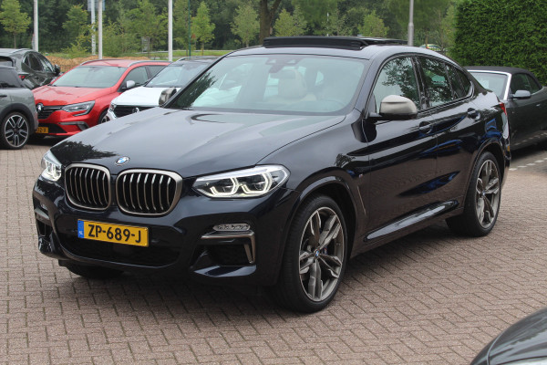 BMW X4 M40i High Exe. M Sport 73.952 km NL Auto. / Trekhaak / Panoramadak / Camera / Head-up / Luxe Leder / 21'' / Harman Kardon / Navigatie / Stuur+Stoelverwarming / DAB / Dodehoek / Cruise Control