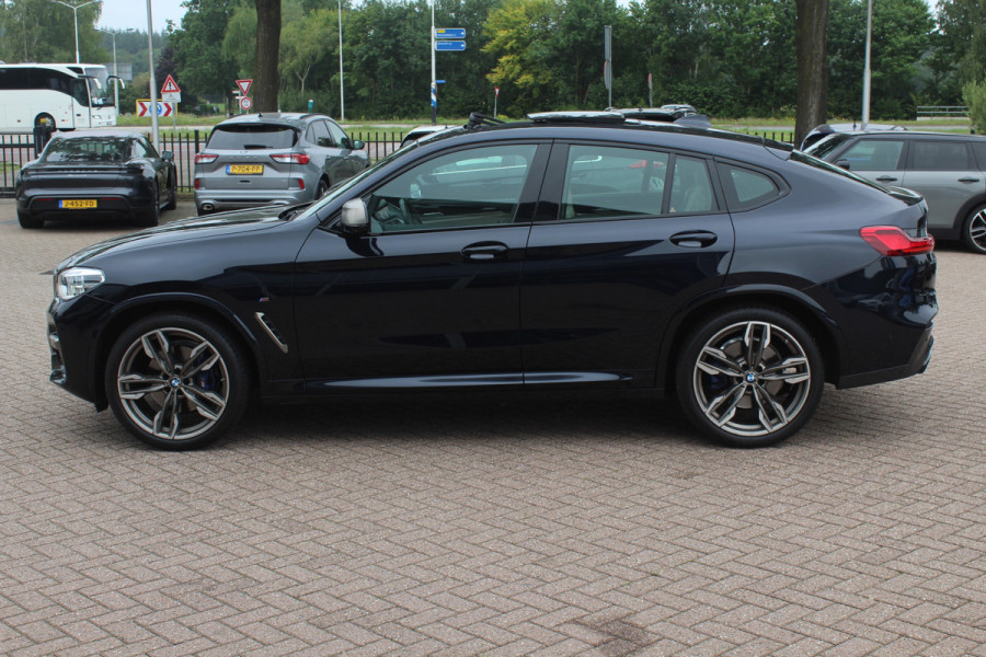 BMW X4 M40i High Exe. M Sport 73.952 km NL Auto. / Trekhaak / Panoramadak / Camera / Head-up / Luxe Leder / 21'' / Harman Kardon / Navigatie / Stuur+Stoelverwarming / DAB / Dodehoek / Cruise Control