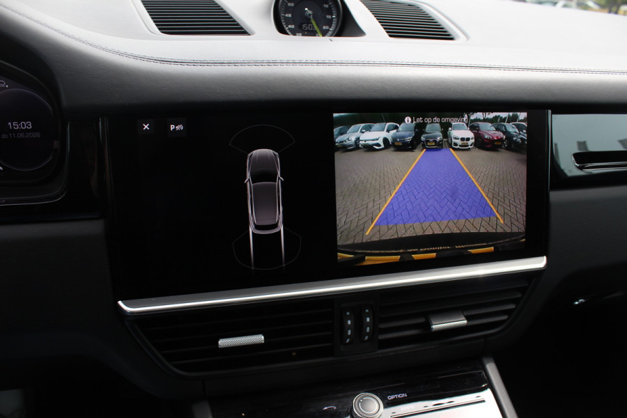 Porsche Cayenne 3.0 E-Hybrid / Panoramadak / Camera / Head-up / Leder / 21'' / Luchtvering / Bose / Sportuitlaat / Sportchrono / Stuur+Stoelverwamring / Dodehoek / DAB / ACC