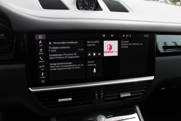 Porsche Cayenne 3.0 E-Hybrid / Panoramadak / Camera / Head-up / Leder / 21'' / Luchtvering / Bose / Sportuitlaat / Sportchrono / Stuur+Stoelverwamring / Dodehoek / DAB / ACC