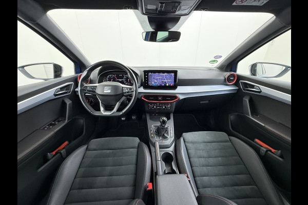 Seat Ibiza 5Drs FR Sport Adap.Cruise Camera Leer/Alcantara Sportstoelen+Verwarmd Lmv 18" Pdc Led Virtual Cockpit Ecc Navi Apple Carplay/And ESP Spoorassist Privacy-glass Sport onderstel  Lmv Isofix DAB Licht-/regensensor Origineel Nederlandse Auto