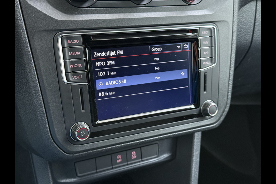 Volkswagen Caddy 2.0TDI Trekhaak Navi Euro 6 Airco Apple Carplay/Android Auto Cruise Control Bluetooth L1H1 BMT Trendline Betonplex Vloer Laden Schuifdeur Wandbetimmering 1.400kg Trekgewicht 1e Eigenaar