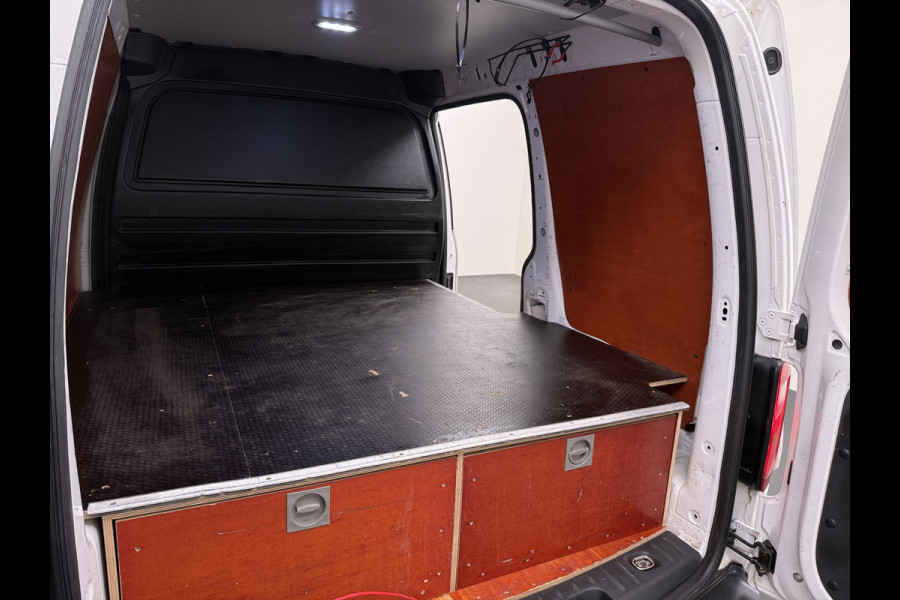 Volkswagen Caddy 2.0TDI Trekhaak Navi Euro 6 Airco Apple Carplay/Android Auto Cruise Control Bluetooth L1H1 BMT Trendline Betonplex Vloer Laden Schuifdeur Wandbetimmering 1.400kg Trekgewicht 1e Eigenaar