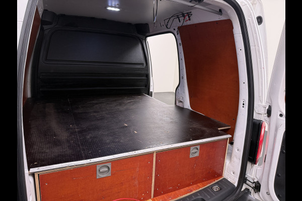 Volkswagen Caddy 2.0TDI Trekhaak Navi Euro 6 Airco Apple Carplay/Android Auto Cruise Control Bluetooth L1H1 BMT Trendline Betonplex Vloer Laden Schuifdeur Wandbetimmering 1.400kg Trekgewicht 1e Eigenaar