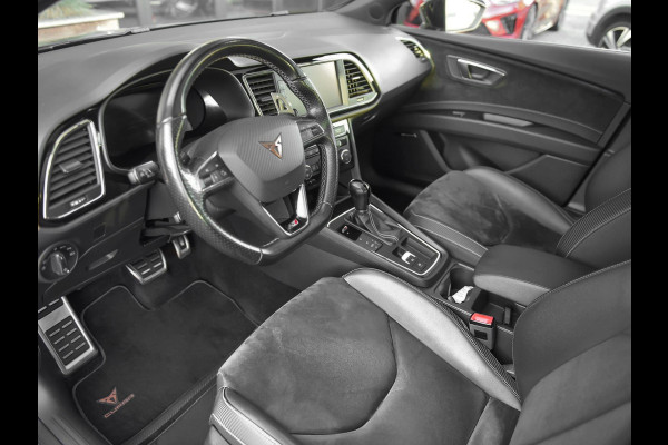 Seat Leon 2.0 TSI CUPRA 300 Panoramadak ACC Alcantara Camera  19 inch vegen