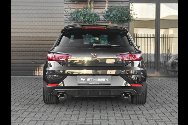 Seat Leon 2.0 TSI CUPRA 300 Panoramadak ACC Alcantara Camera  19 inch vegen