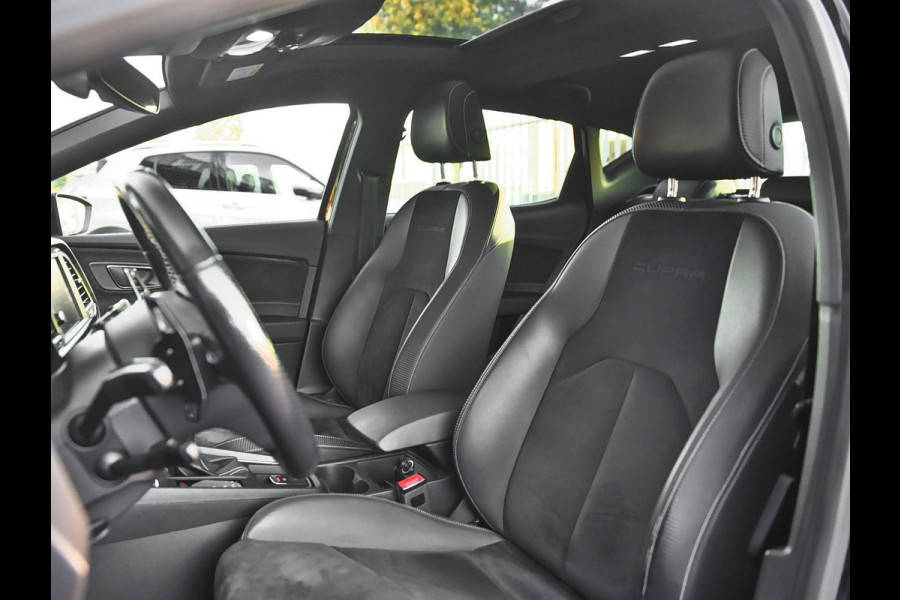 Seat Leon 2.0 TSI CUPRA 300 Panoramadak ACC Alcantara Camera  19 inch vegen