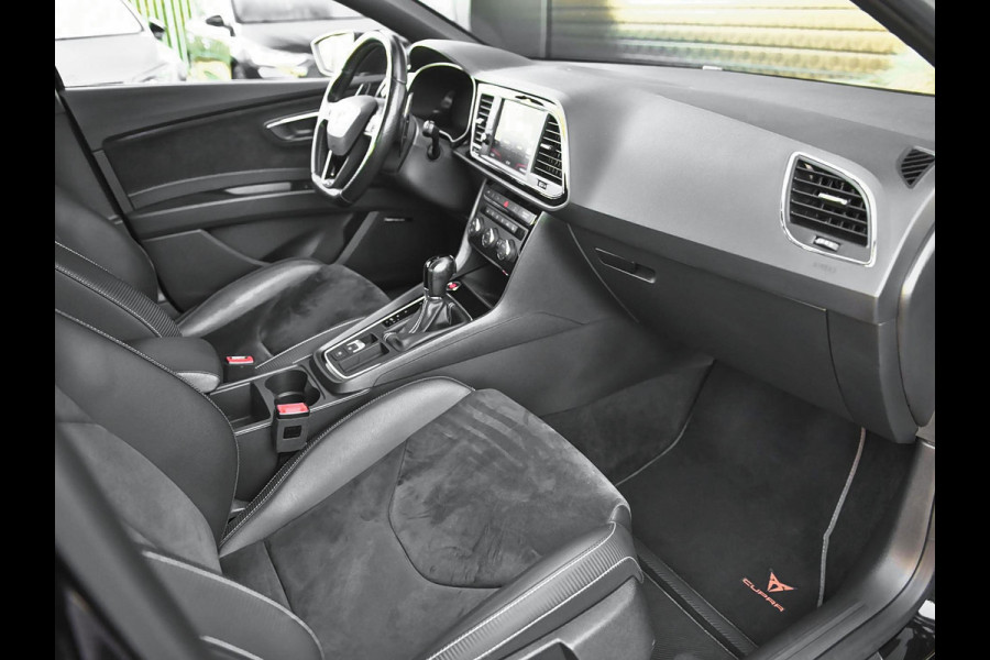 Seat Leon 2.0 TSI CUPRA 300 Panoramadak ACC Alcantara Camera  19 inch vegen