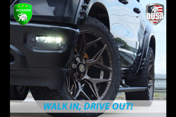 RAM 1500 Limited | 5.7 V8 | 4x4 | Crew Cab | Guerrilla Exhaust | RAMBAR | 22 inch 4play | Accent kleur | Full option Nieuw binnen!