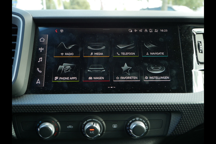 Audi A1 Sportback 25 TFSI Epic Sport | Android Auto/Apple Carplay | Zwart dak |