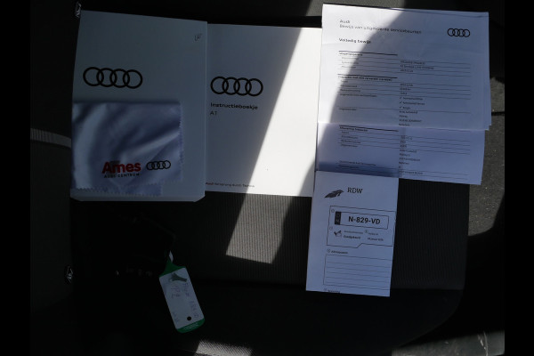 Audi A1 Sportback 25 TFSI Epic Sport | Android Auto/Apple Carplay | Zwart dak |