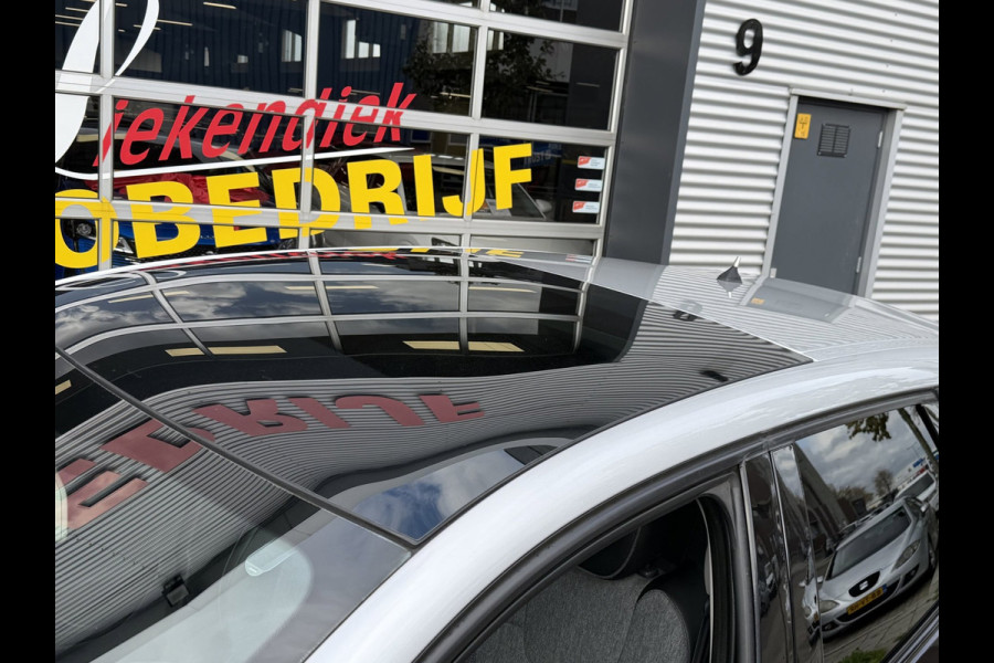 Renault Captur 1.3 TCe Intens AUTOMAAT I Panorama dak I Navigatie I Airco I LED I PDC I Sport velgen