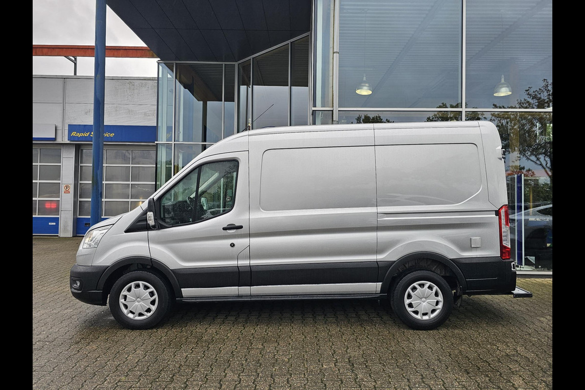 Ford Transit 350 2.0 TDCI L2H2 Trend | Volledig Ingerichte Laadruimte | Omvormer 12V / 230V | Airco | Voorruitverwarming | Cruise control | Nette auto!