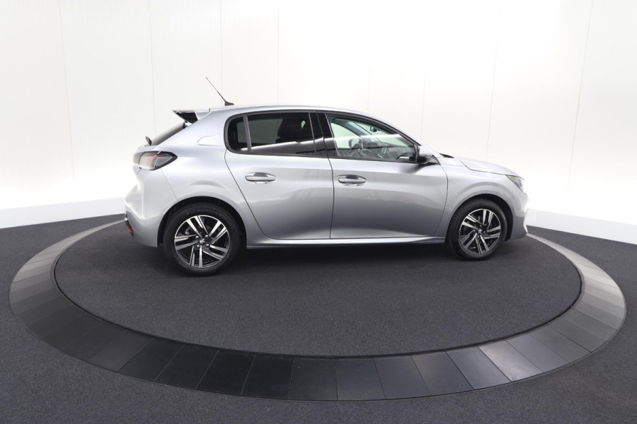 Peugeot 208 PureTech 100 EAT8 Allure | Adaptieve Cruise control |  Camera | Parkeersensoren voor + achter | Navigatie | Apple Carplay