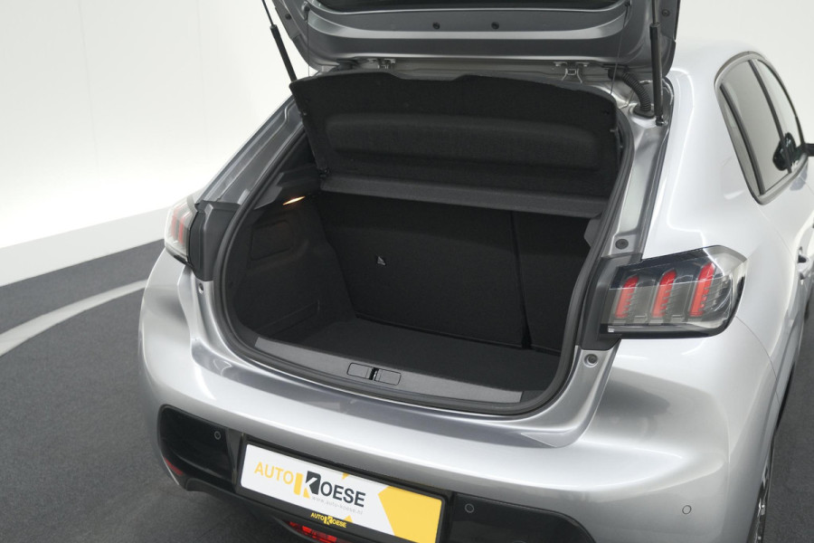 Peugeot 208 PureTech 100 EAT8 Allure | Adaptieve Cruise control |  Camera | Parkeersensoren voor + achter | Navigatie | Apple Carplay