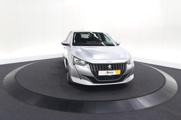 Peugeot 208 PureTech 100 EAT8 Allure | Adaptieve Cruise control |  Camera | Parkeersensoren voor + achter | Navigatie | Apple Carplay