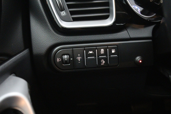 Kia Xceed 1.6 GDi PHEV 140 PK DynamicLine, Cruise Control, Navigatie, Climate Control, Camera