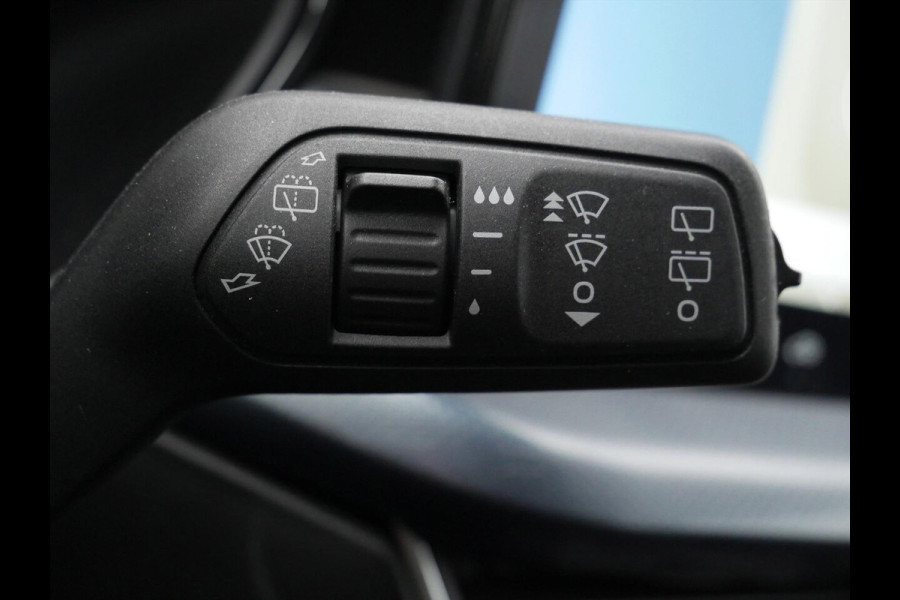 Ford FOCUS Wagon 1.0 EcoBoost Hybrid Active Style | Zwart dak | CarPlay | Full Led |