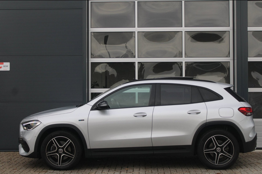 Mercedes-Benz GLA 250 e AMG-Line Org. NL | Pano | Memory | Sfeer | Elek. Trekhaak | Camera