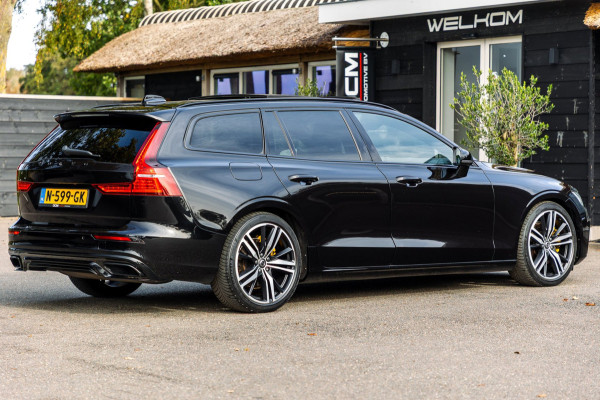 Volvo V60 2.0 B4 R-Design I Carplay I autopilot I trekhaak I pano I