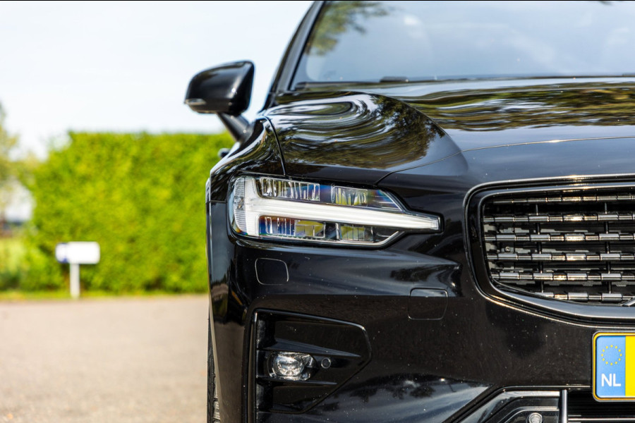 Volvo V60 2.0 B4 R-Design I Carplay I autopilot I trekhaak I pano I