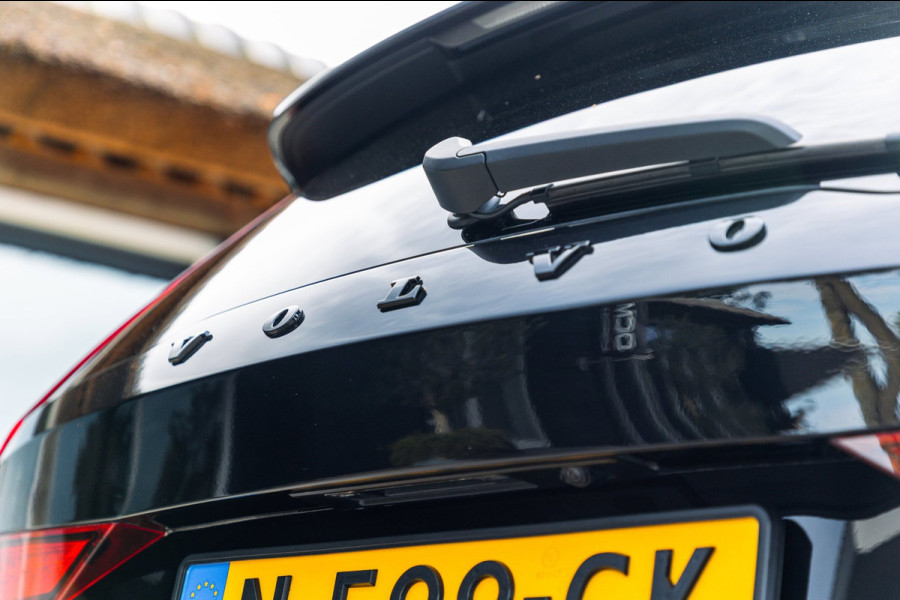 Volvo V60 2.0 B4 R-Design I Carplay I autopilot I trekhaak I pano I
