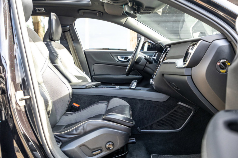 Volvo V60 2.0 B4 R-Design I Carplay I autopilot I trekhaak I pano I