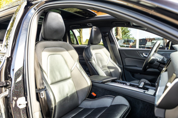 Volvo V60 2.0 B4 R-Design I Carplay I autopilot I trekhaak I pano I