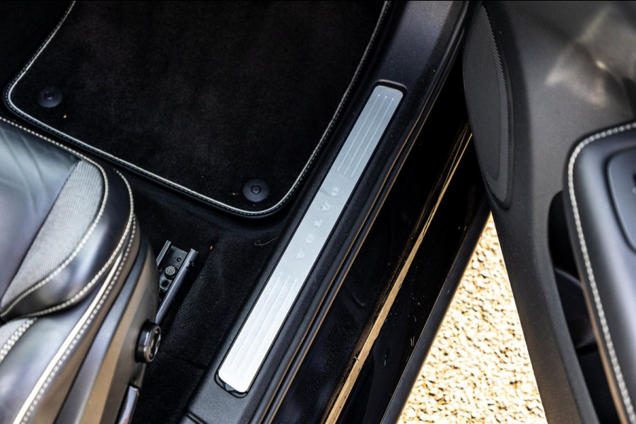 Volvo V60 2.0 B4 R-Design I Carplay I autopilot I trekhaak I pano I
