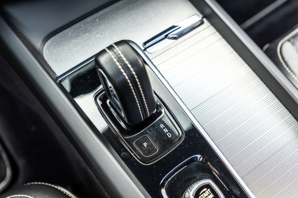 Volvo V60 2.0 B4 R-Design I Carplay I autopilot I trekhaak I pano I