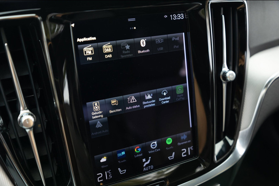 Volvo V60 2.0 B4 R-Design I Carplay I autopilot I trekhaak I pano I