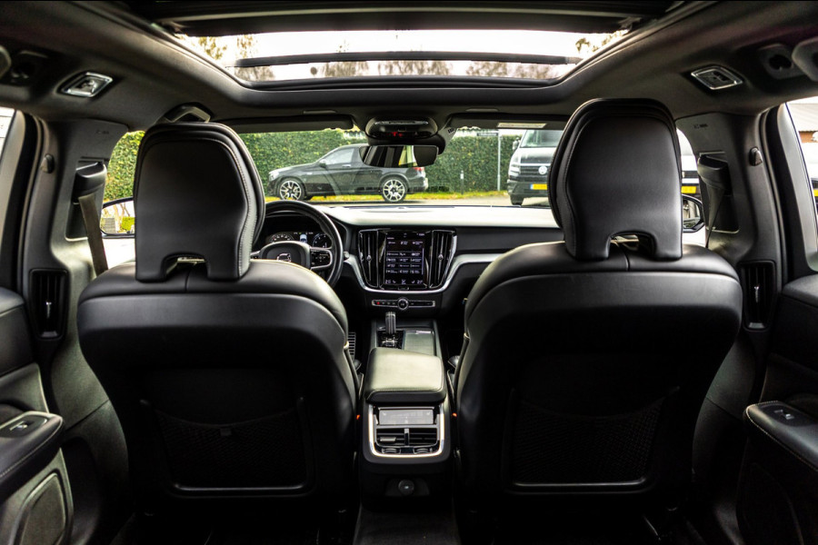 Volvo V60 2.0 B4 R-Design I Carplay I autopilot I trekhaak I pano I