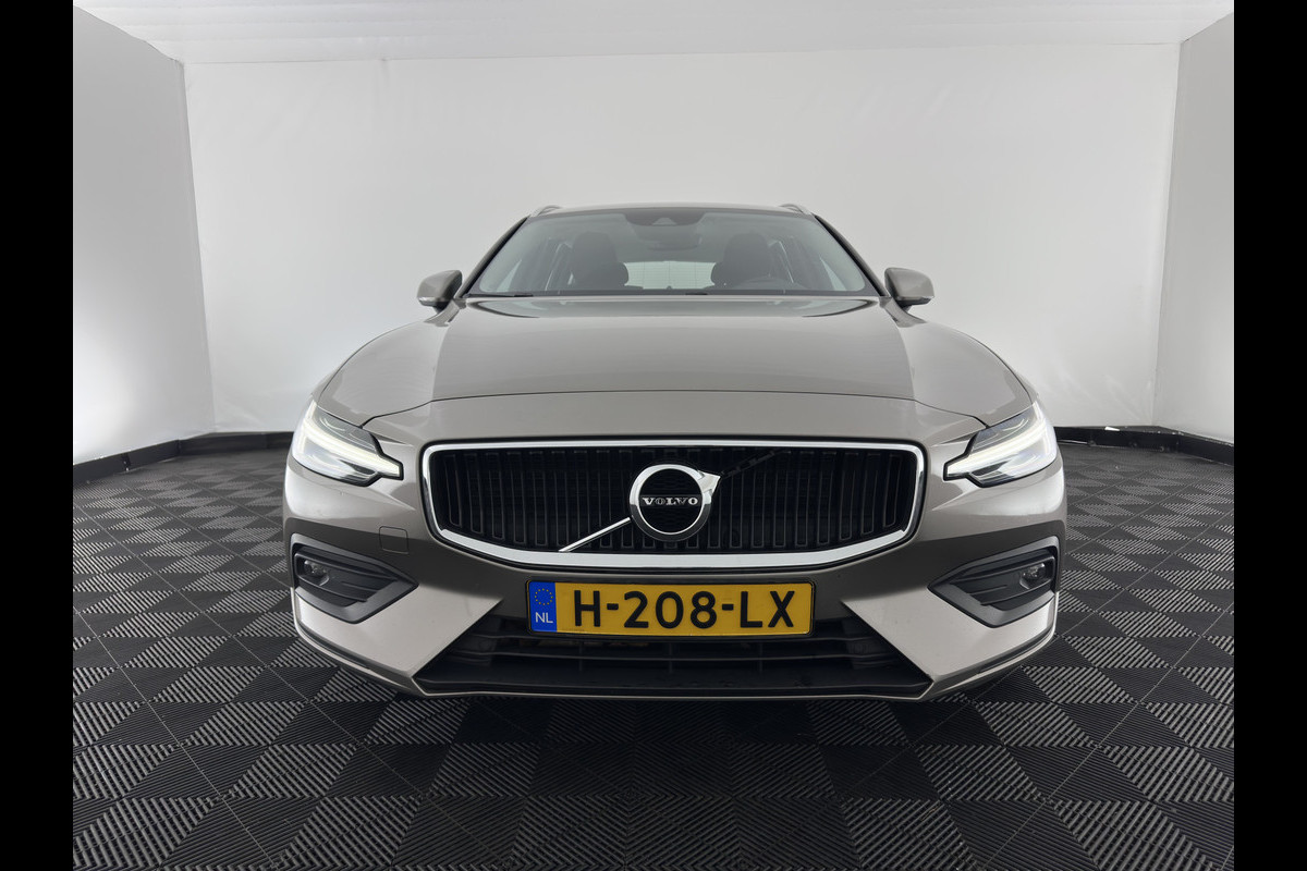 Volvo V60 2.0 D4 Momentum Pro (INCL.BTW) Aut. *LEATHER | FULL-LED | HEATED-COMFORTSEATS | DIGI-COCKPIT | CARPLAY | NAVI-FULLMAP | ECC | PDC | CRUISE | 17''ALU | TOWBAR*