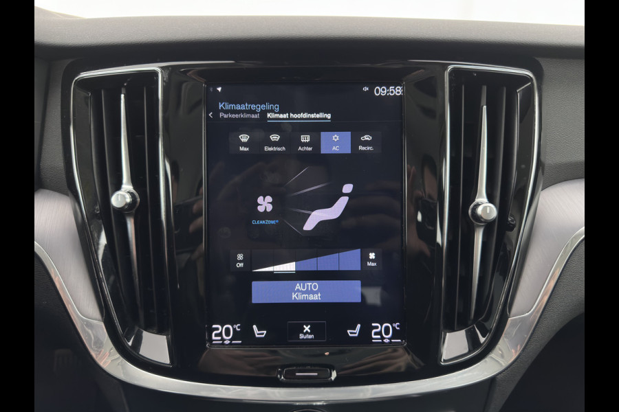 Volvo V60 2.0 D4 Momentum Pro (INCL.BTW) Aut. *LEATHER | FULL-LED | HEATED-COMFORTSEATS | DIGI-COCKPIT | CARPLAY | NAVI-FULLMAP | ECC | PDC | CRUISE | 17''ALU | TOWBAR*