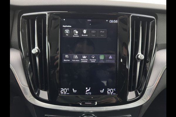 Volvo V60 2.0 D4 Momentum Pro (INCL.BTW) Aut. *LEATHER | FULL-LED | HEATED-COMFORTSEATS | DIGI-COCKPIT | CARPLAY | NAVI-FULLMAP | ECC | PDC | CRUISE | 17''ALU | TOWBAR*