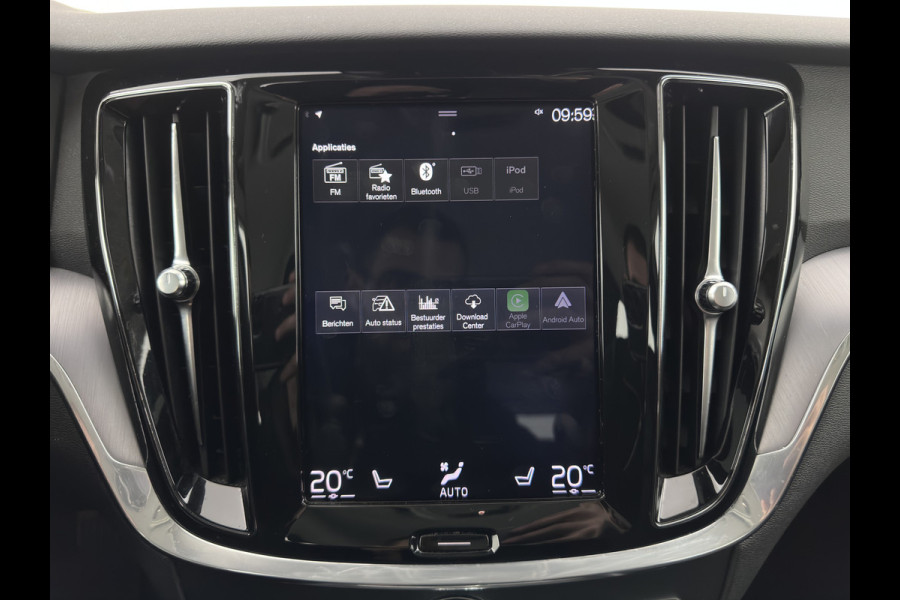Volvo V60 2.0 D4 Momentum Pro (INCL.BTW) Aut. *LEATHER | FULL-LED | HEATED-COMFORTSEATS | DIGI-COCKPIT | CARPLAY | NAVI-FULLMAP | ECC | PDC | CRUISE | 17''ALU | TOWBAR*